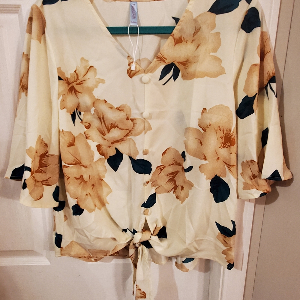 Floral Cream and Tan Women's Top
